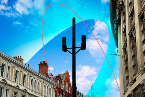 EE enhances City of London coverage with further outdoor small cell sites with Freshwave