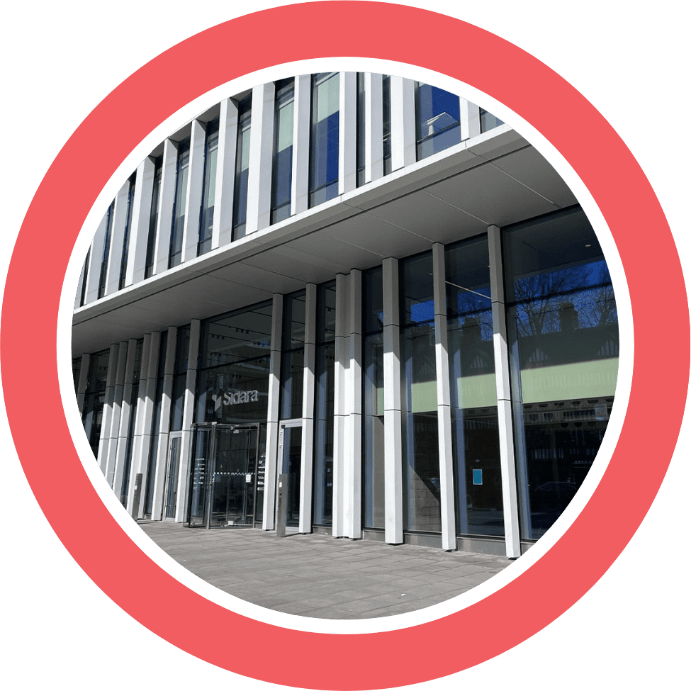 <h4>Your own all-operator 4G/5G network</h4>
